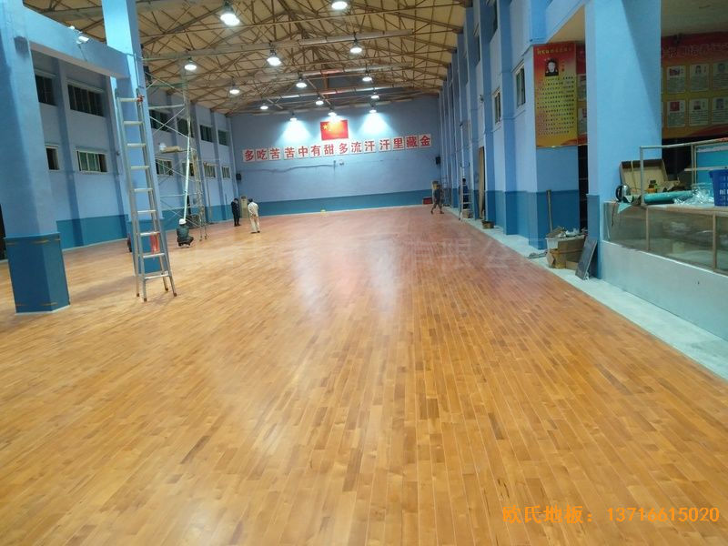 湖北武漢新華路體育場羽毛球館體育木地板鋪裝案例