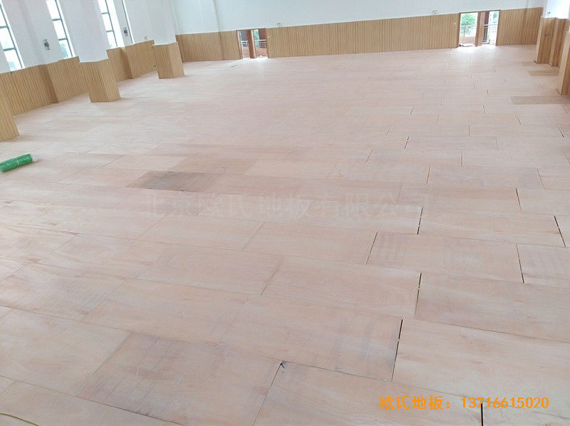 廣州南沙區珠江中學籃球館運動地板鋪設案例3
