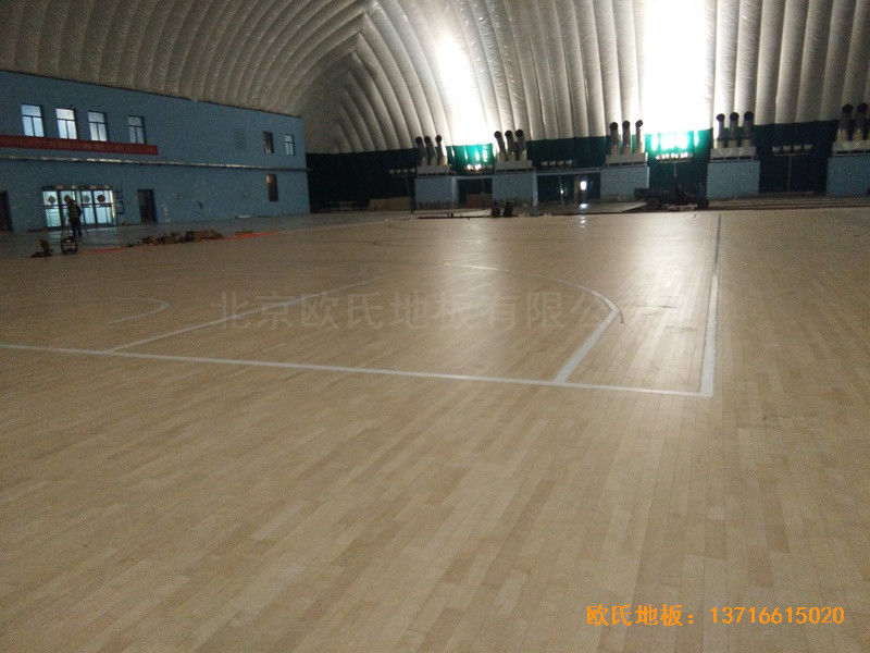 河北華中溫泉假日酒店籃球館運動木地板鋪裝案例4