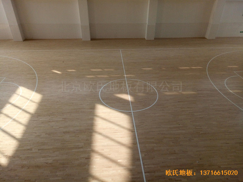 洛陽伊水小學籃球館運動木地板鋪設案例3