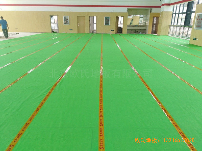 云南倪家營第三小學籃球館體育地板安裝案例2