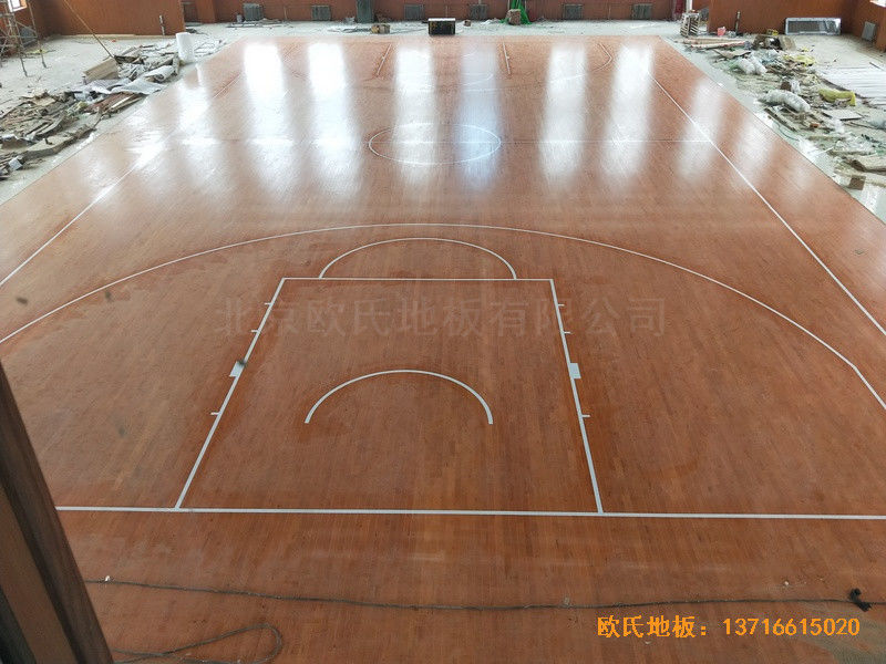 海南民族高中籃球館運動地板鋪設案例3