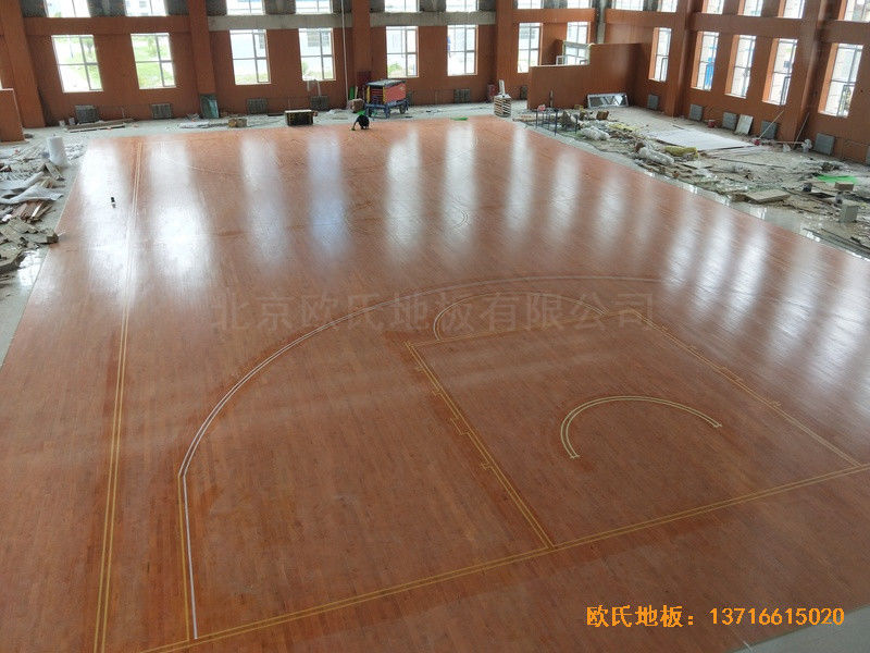 海南民族高中籃球館運動地板鋪設案例4