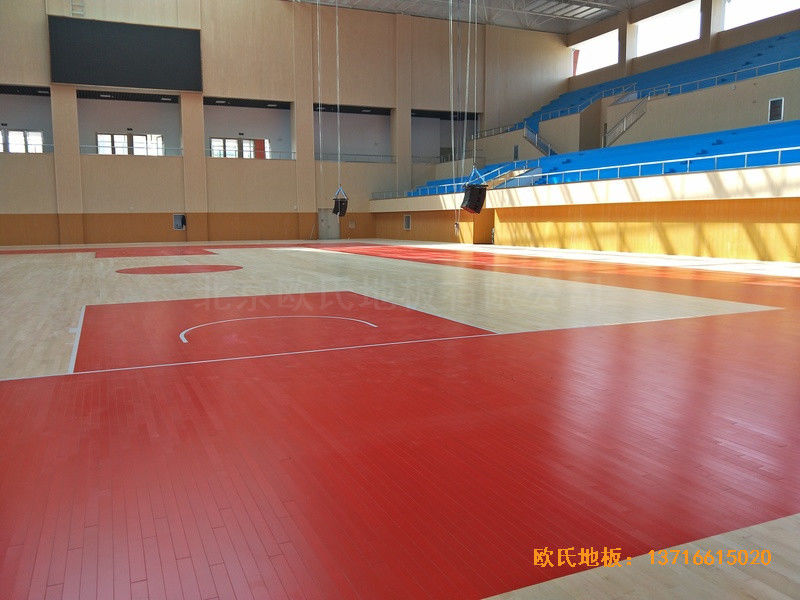 云南楚雄醫專學院籃球館體育地板安裝案例5