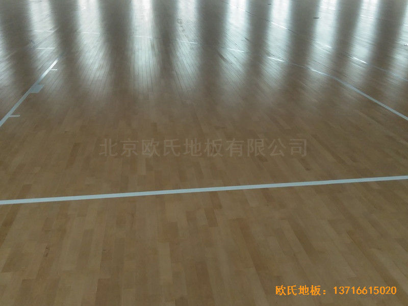 北京師范大學籃球館體育木地板鋪裝案例3