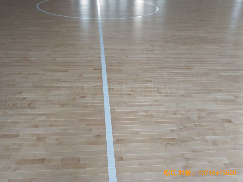 北京師范大學籃球館體育木地板鋪裝案例4