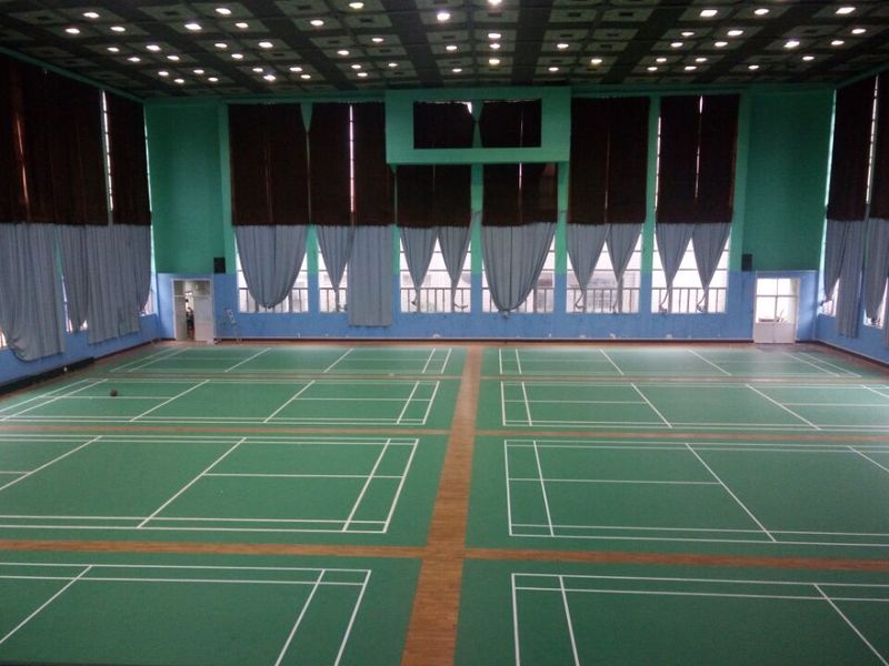 江蘇科技大學東校區羽毛球館木地板鋪設工程