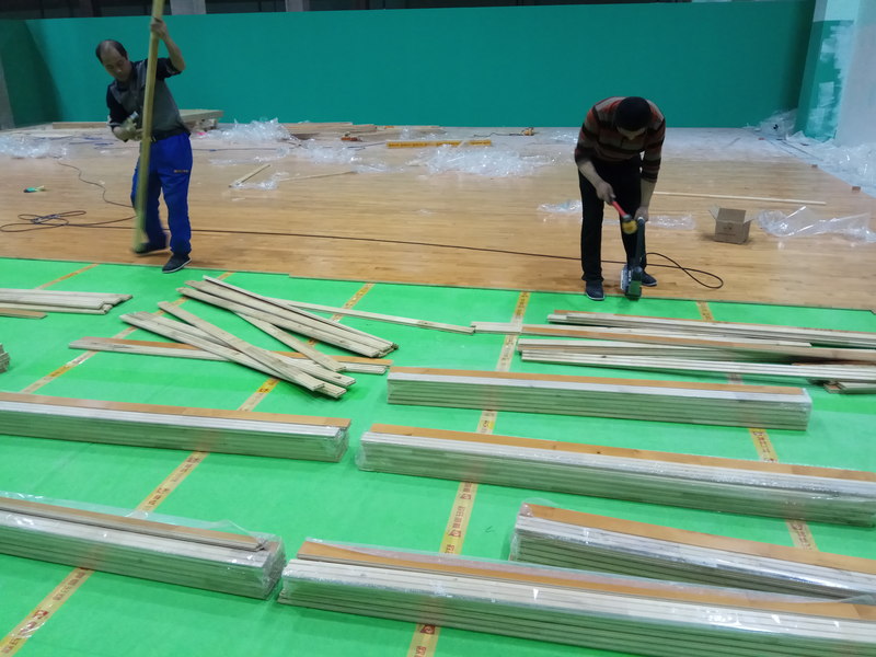 重慶市九龍坡區友動力羽毛球木地板施工案例4
