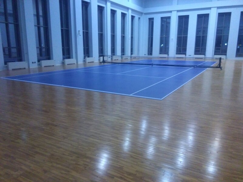 甘肅敦煌大酒店羽毛球場和網球場運動木地板鋪設工程5