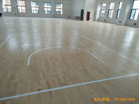 江蘇泰州市泰興濟川小學籃球館運動地